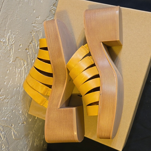 Lucky Brand LK-Paydin Marigold Platform Sandals Size 10 NIB - Picture 4 of 4